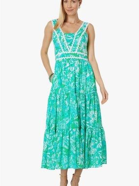 Lee Turquoise and White Floral Maxi Dress with Lace Trim